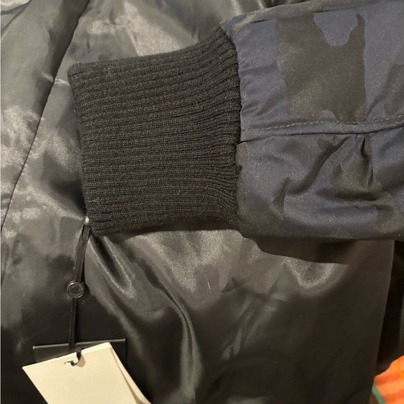 Brand new warm DKNY coat - Picture 7 of 7